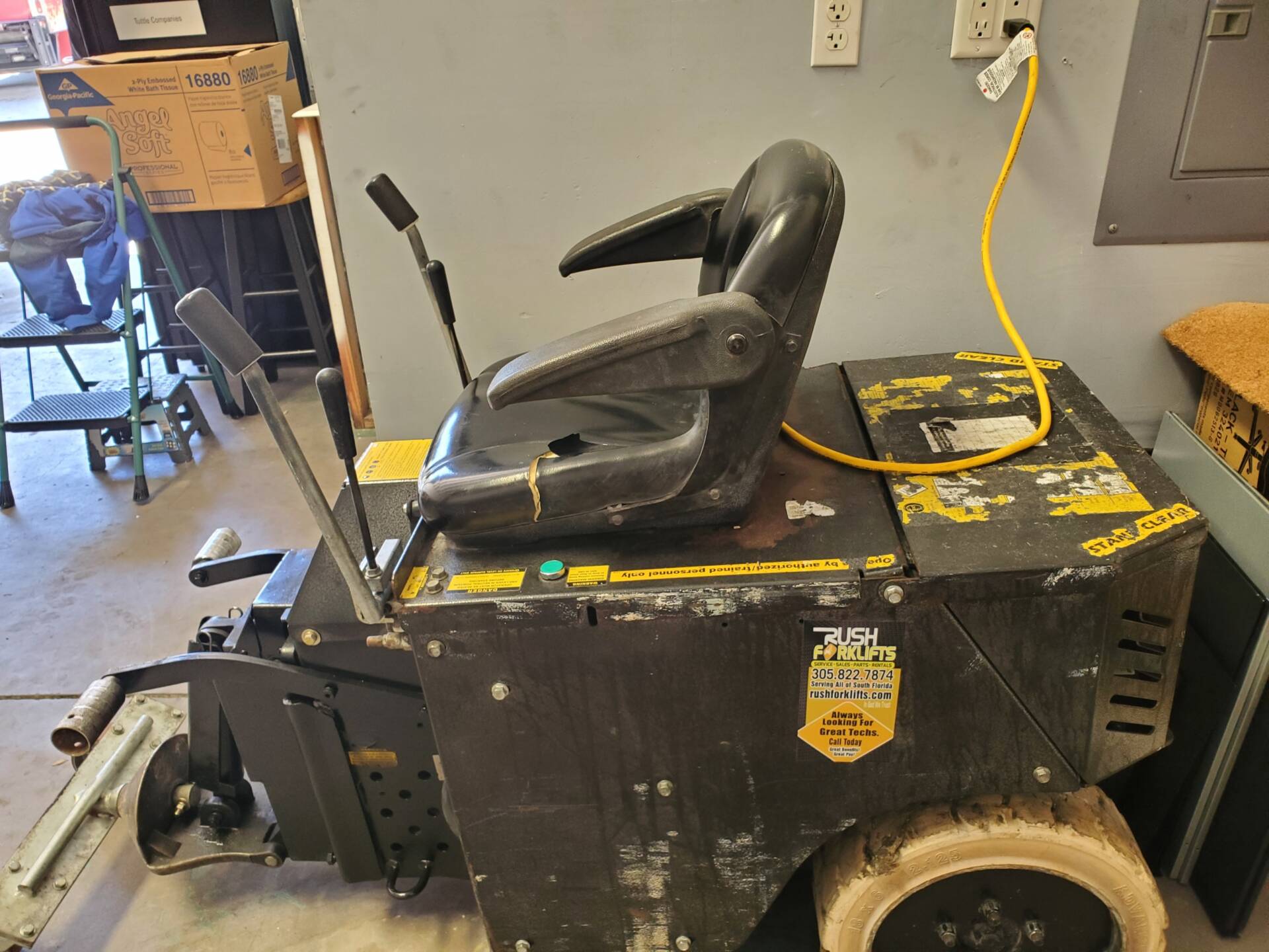 Renegade floor scraper deals